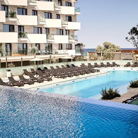 Manhattan In Infinity Pools And Parking شقة *