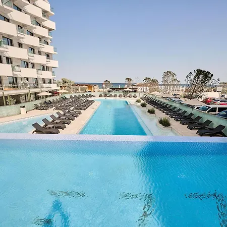 Manhattan In Infinity Pools And Parking *